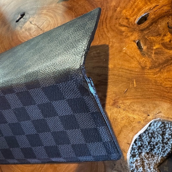 Louis Vuitton Damier Infini Porte feiulle
Brazza Long Wallet Purse/authentic - Picture 6 of 15